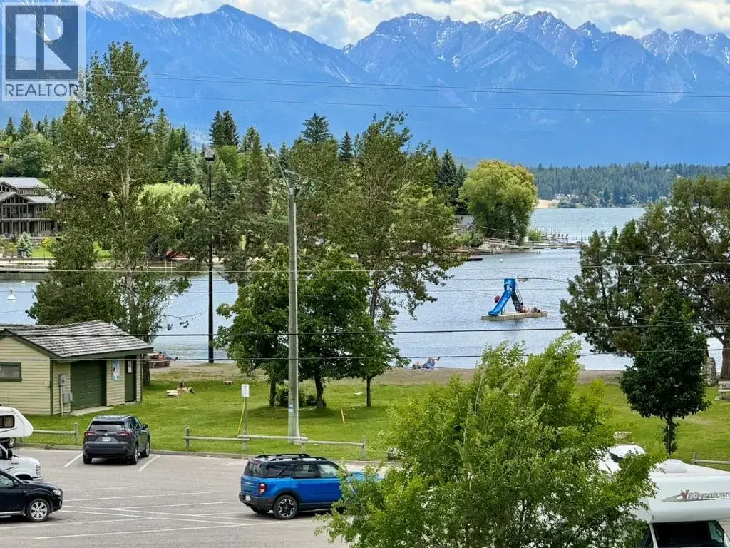 1725 6th Ave Avenue, Invermere
